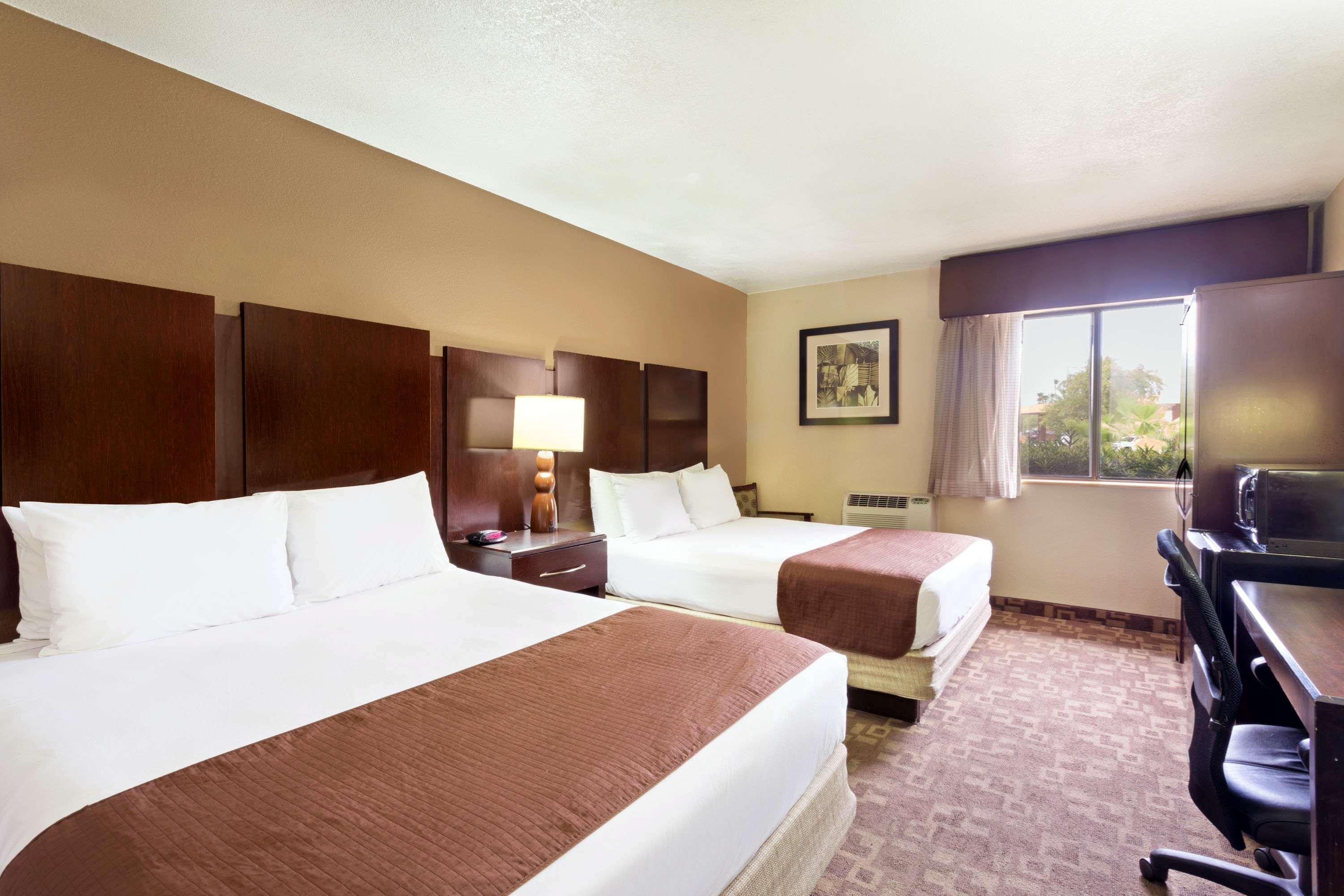 Super 8 By Wyndham Chandler Phoenix Ngoại thất bức ảnh